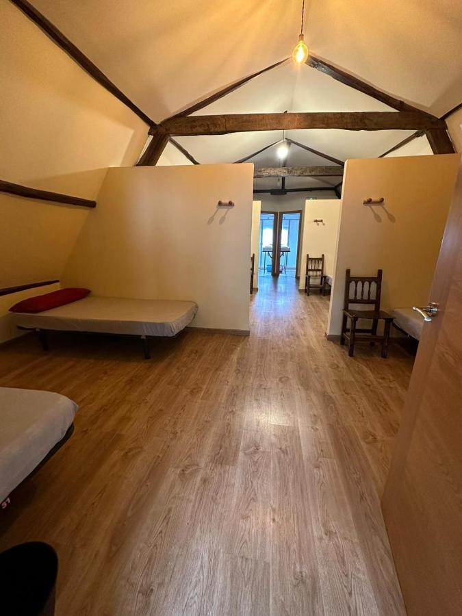 Albergue De Peregrinos Compostela Molinaseca Bagian luar foto